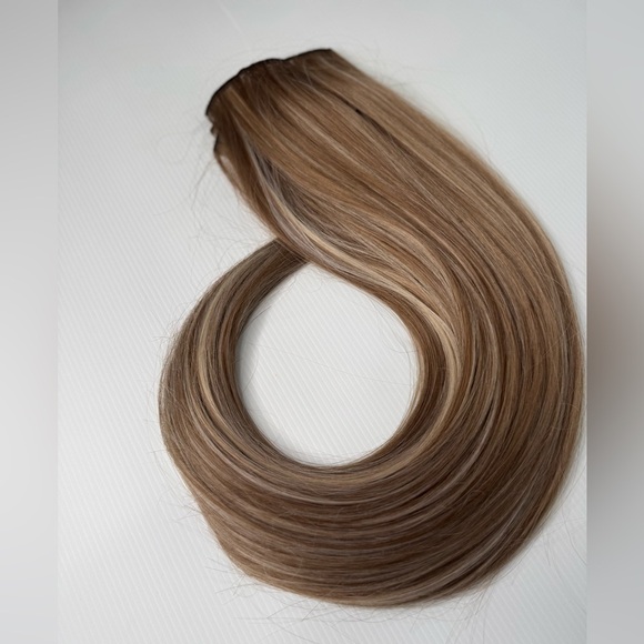 28 Inch light Brown and Blonde Highlights clip ins hair Extensions - Picture 5 of 6